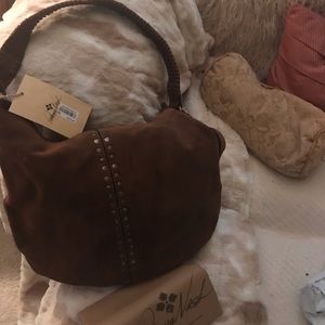 Patricia Nash   Bello